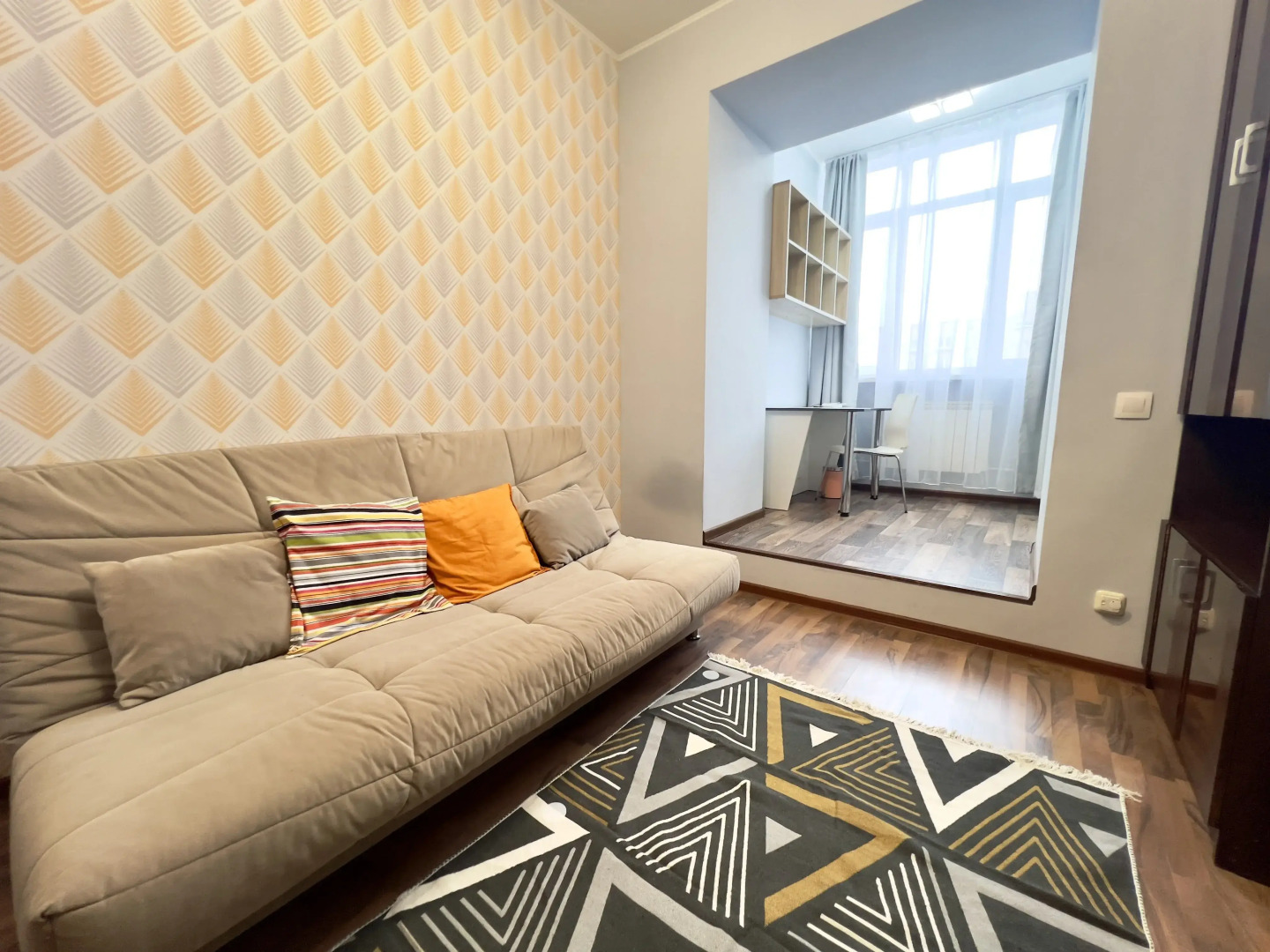 Апартаменты ВыДома в шаге от набережной с видом на Бульвар Дзержинско