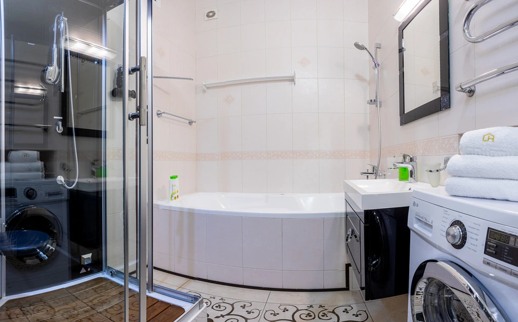 Апартаменты 3-комнатные HomeApart Ленина, 6