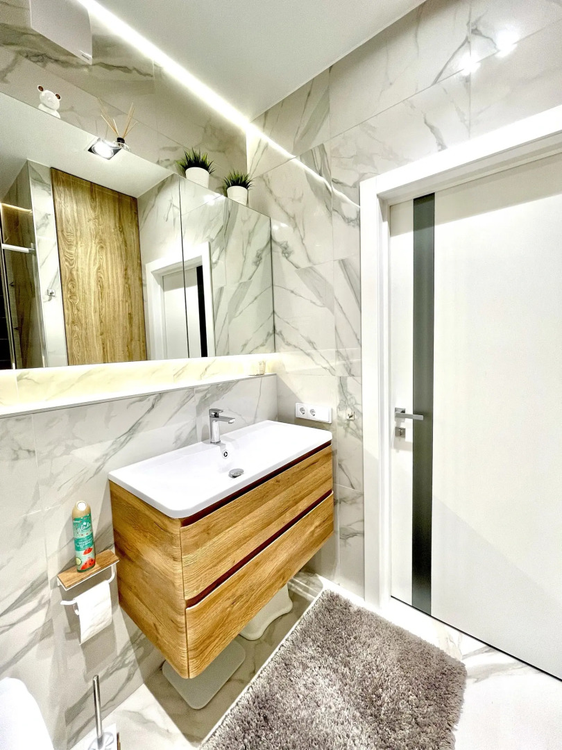 Апартамент в 5 минутах от моря с бассейном на Мира 44лит6