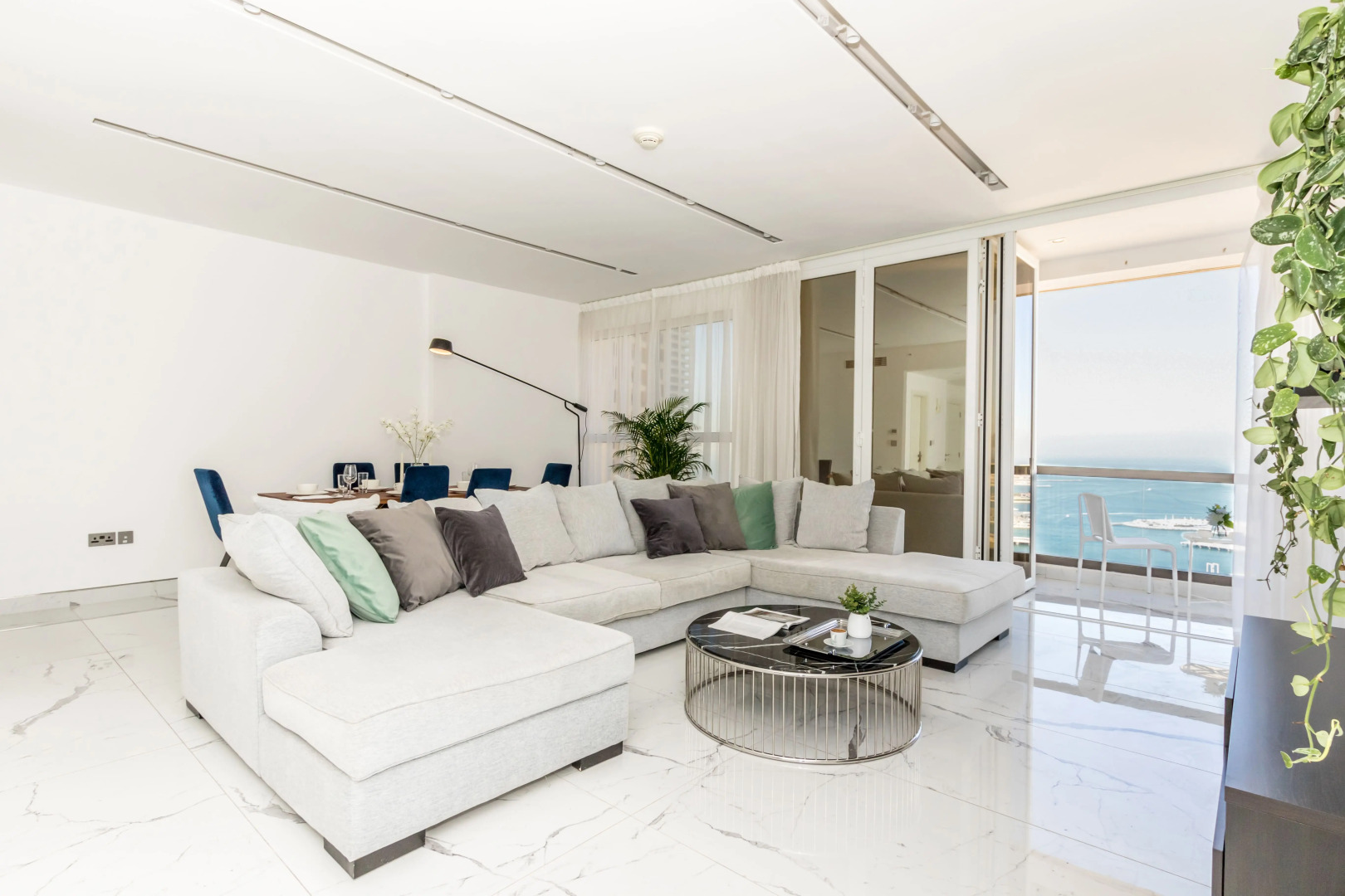 Апартаменты GMA Murjan 2BR Sea View High Floor