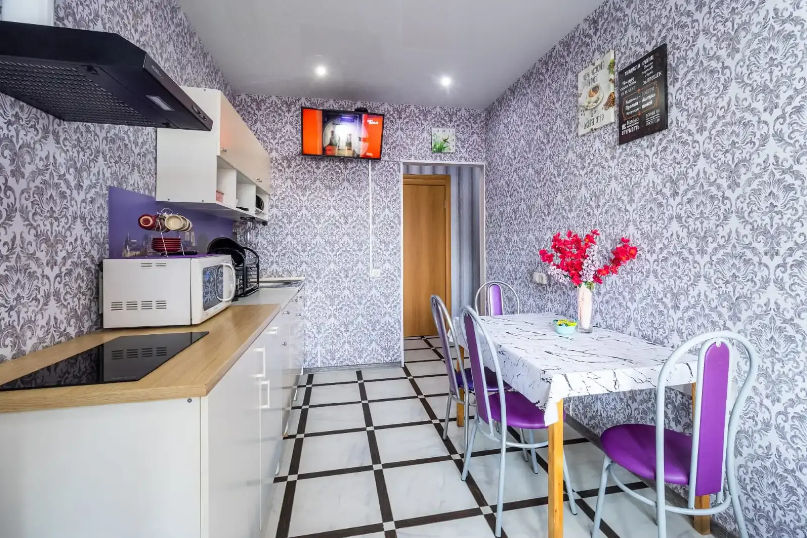 Апартаменты в Новом доме, 3 раздельных спальных места, до метро 5 минут пешком бонус кофемашина