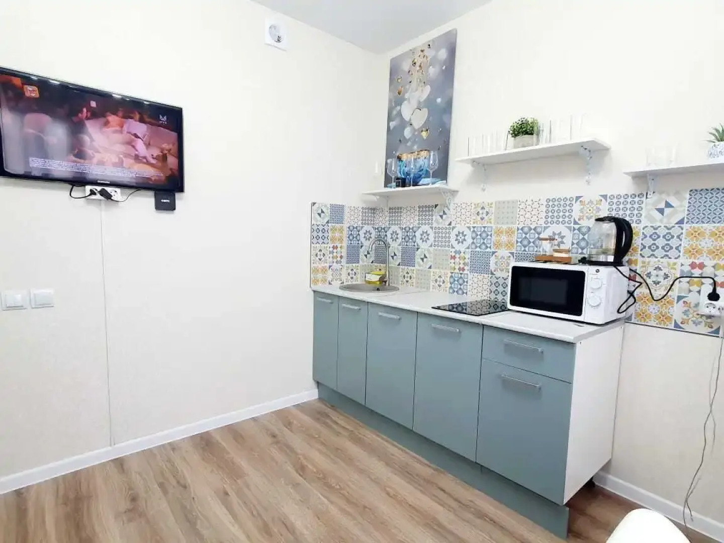 Квартира с Лоджией на Комсомольском Проспекте 4