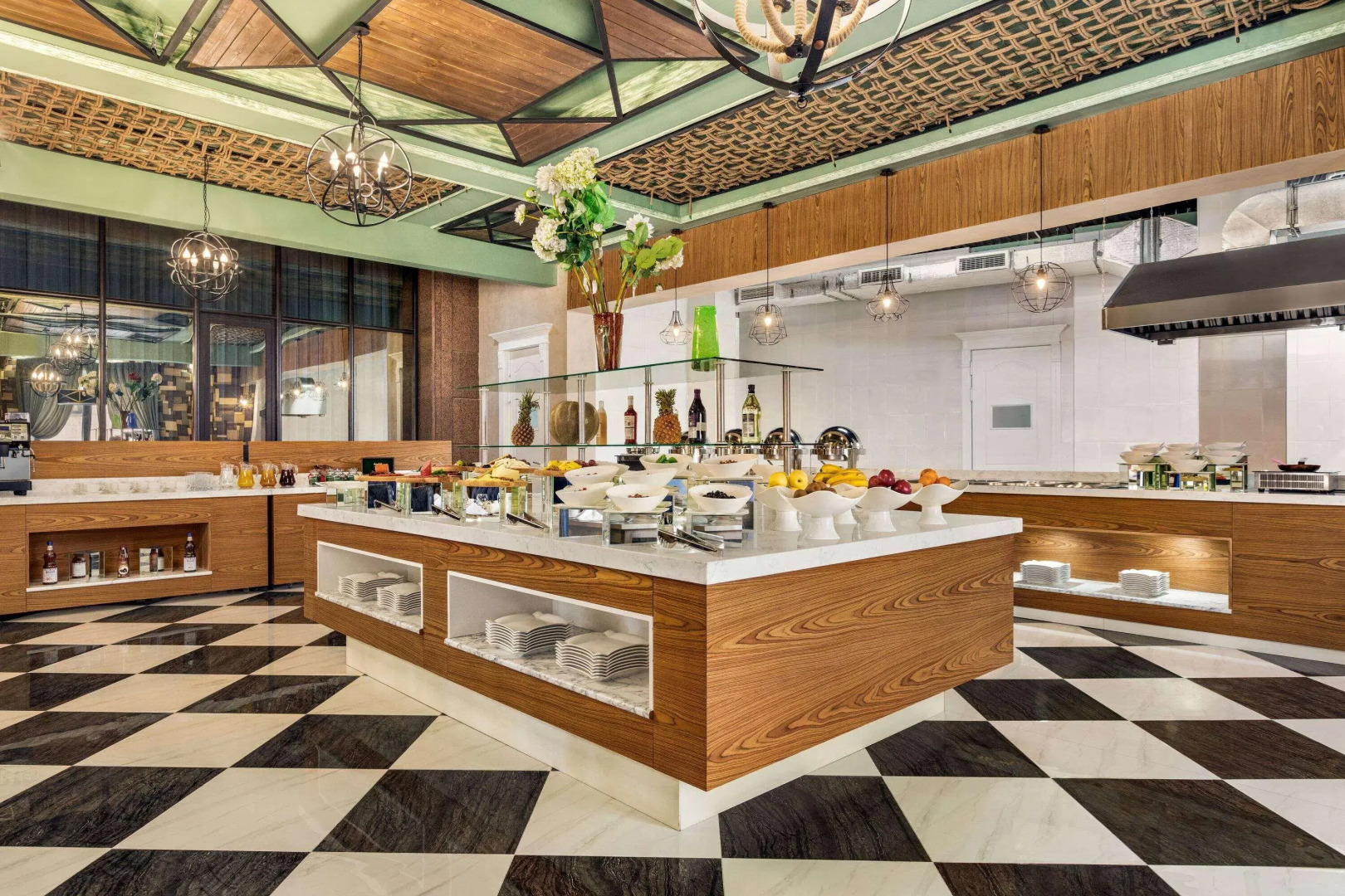 Отель Ramada by Wyndham Шымкент