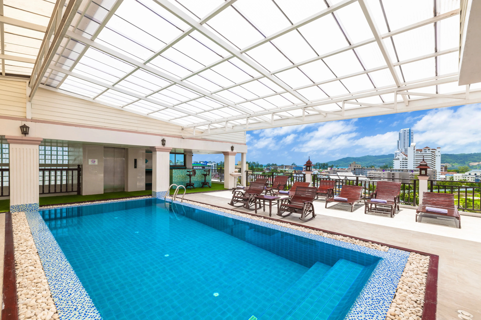 Отель Azhotel Patong