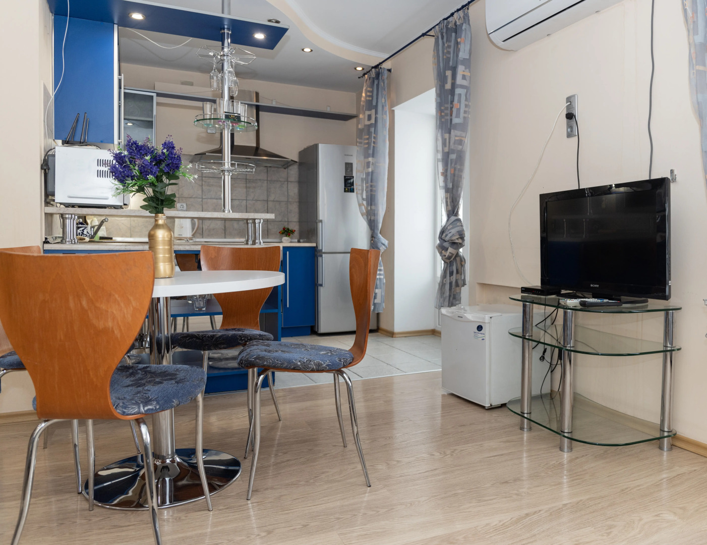 Квартира Двухкомнатная Самал 2 Алматы