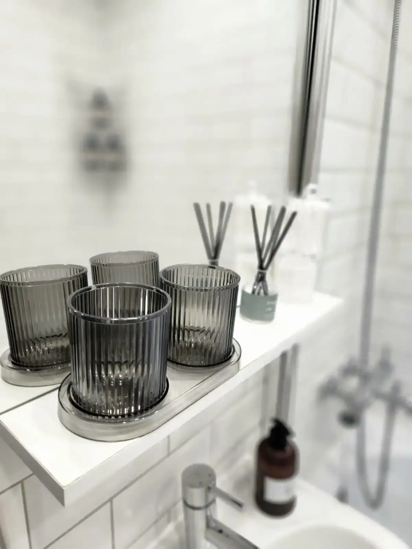 Квартира новая и светлая, рядом Кремль и парк Черное озеро