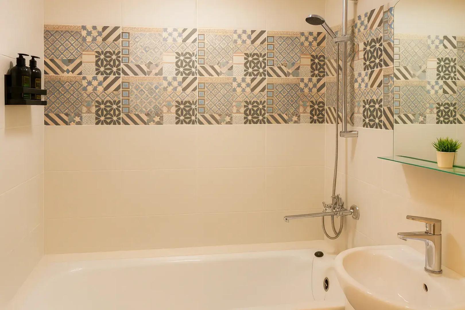 Квартира 2-х комнатная Около Метро Ленинская