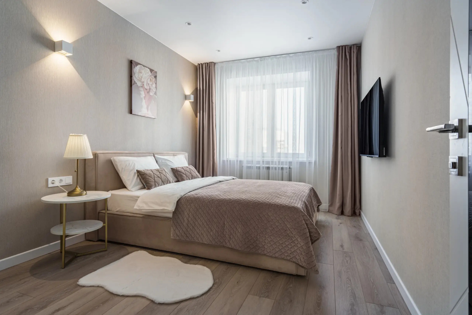 Квартира Krasroom 3-к Люкс в ЖК Александровский