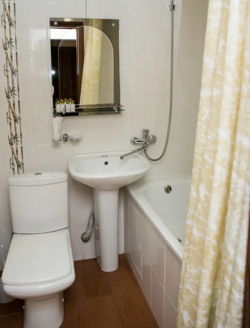 Санаторий Курортная Поликлиника им. Н.И. Пирогова с Пансионатом с Лечением Искра