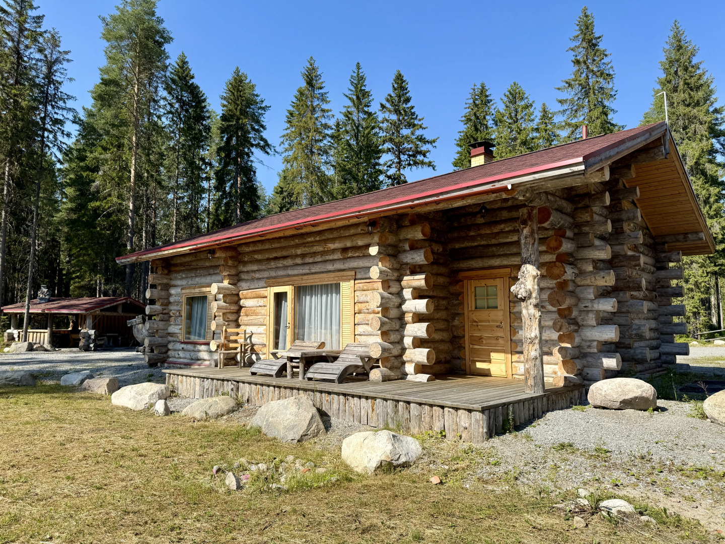 Коттеджи Карелия Медвежка с Сауной и Видом во Внутренний Двор