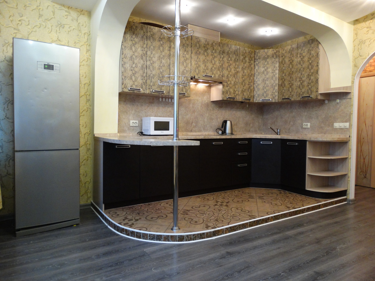 Апартаменты InnDays Металлургов 108 (2)