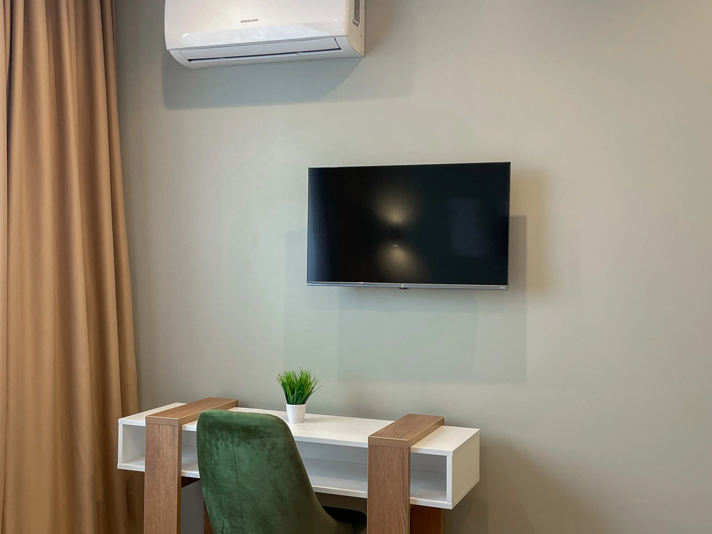 Квартира Dayker City Apartments студия возле метро Тропарево