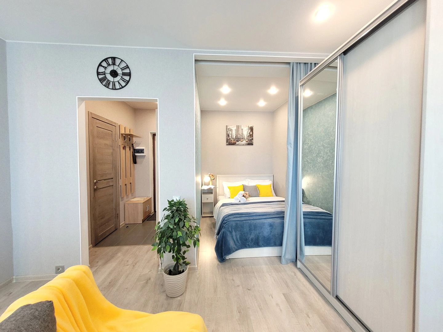 Апартаменты у ТЦ Кристалл