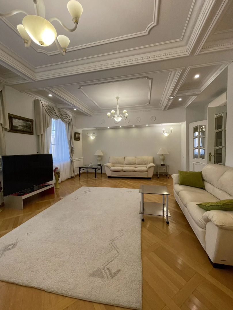 Апартаменты 5-комнатные HomeApart пр-т Независимости, 13