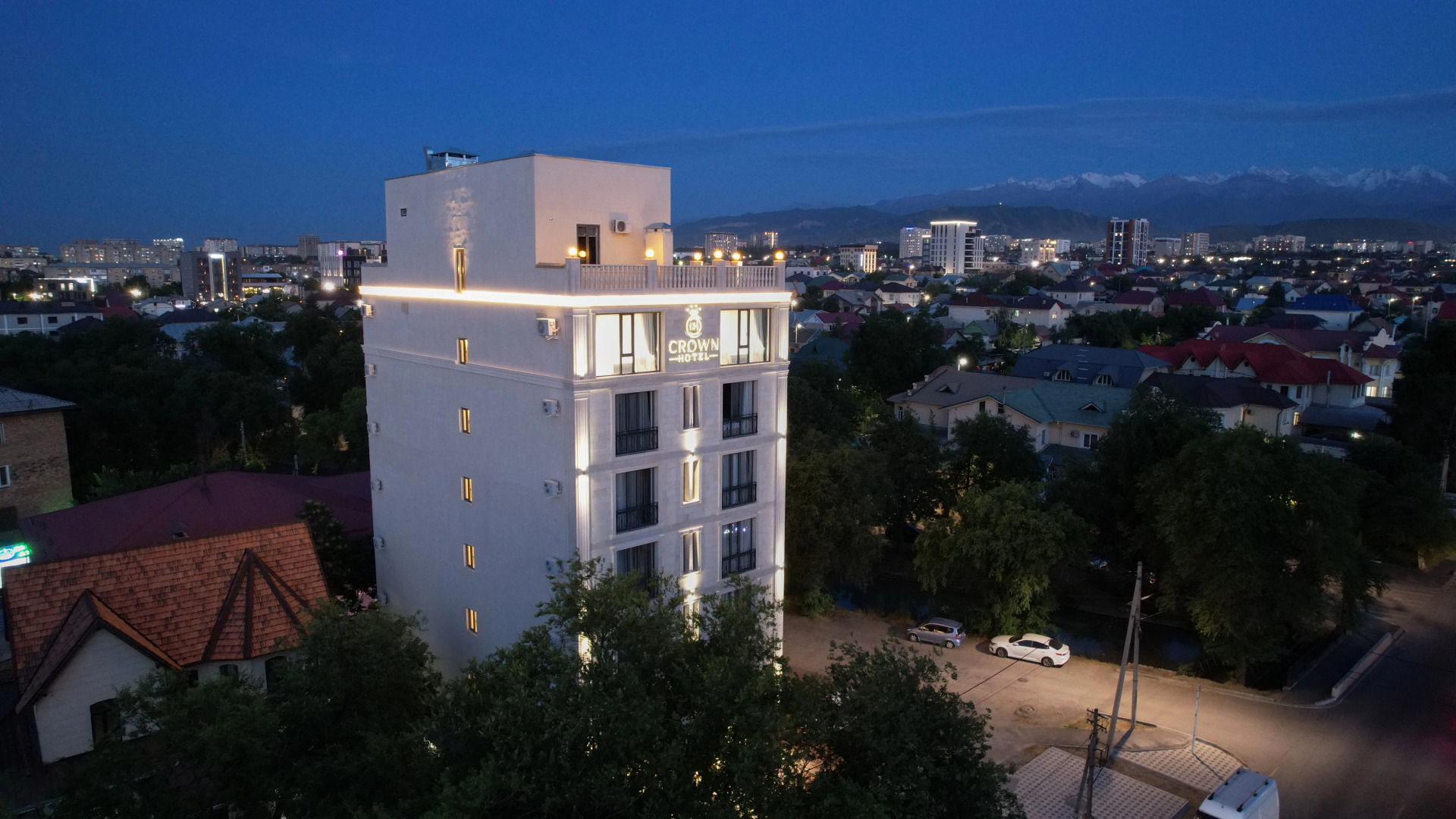 Отель Crown Hotel Bishkek