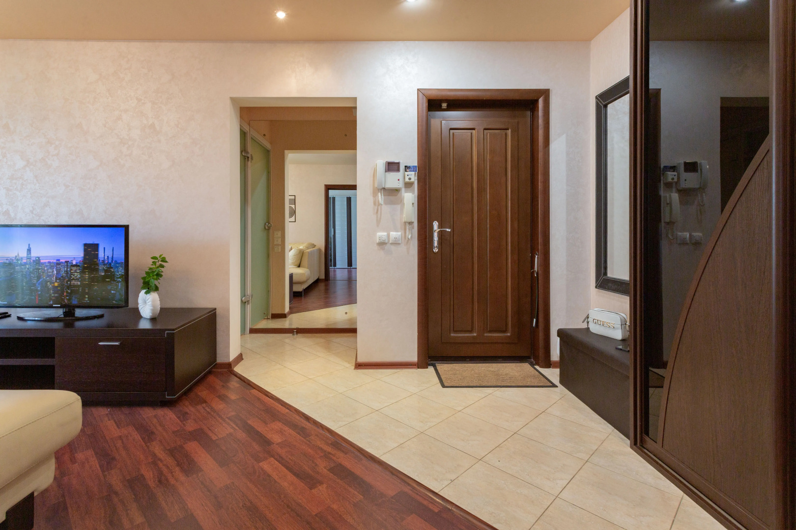 Апартаменты «Атмосфера» | Городские Легенды — Живите В Стиле Dolce Vita