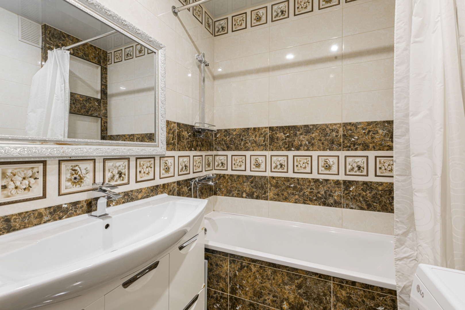 Квартира 3-к с панорамными окнами на залив от RentAp, 6 сп.мест