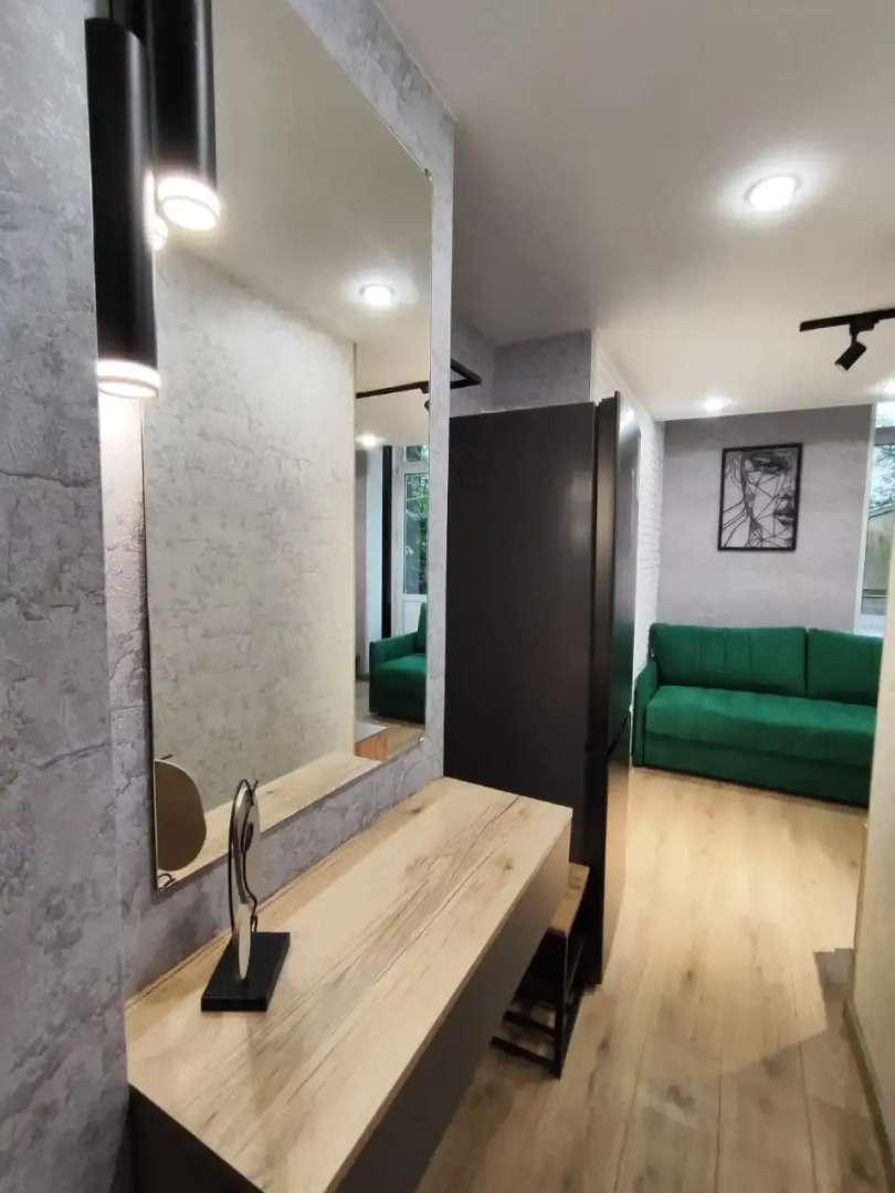 Апартаменты 2х уровневая квартира в стиле Лофт в центре города