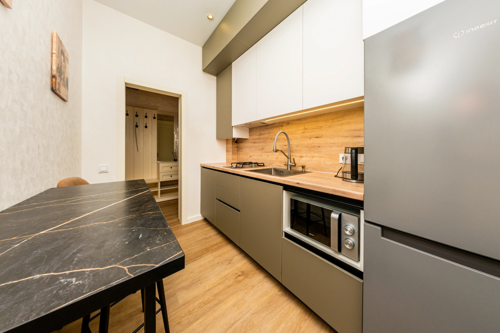 Квартира в Сталинском Доме в Центре у Набережной на 3 Гостей