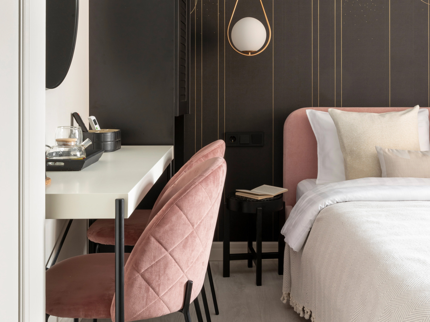 Отель Point Academia