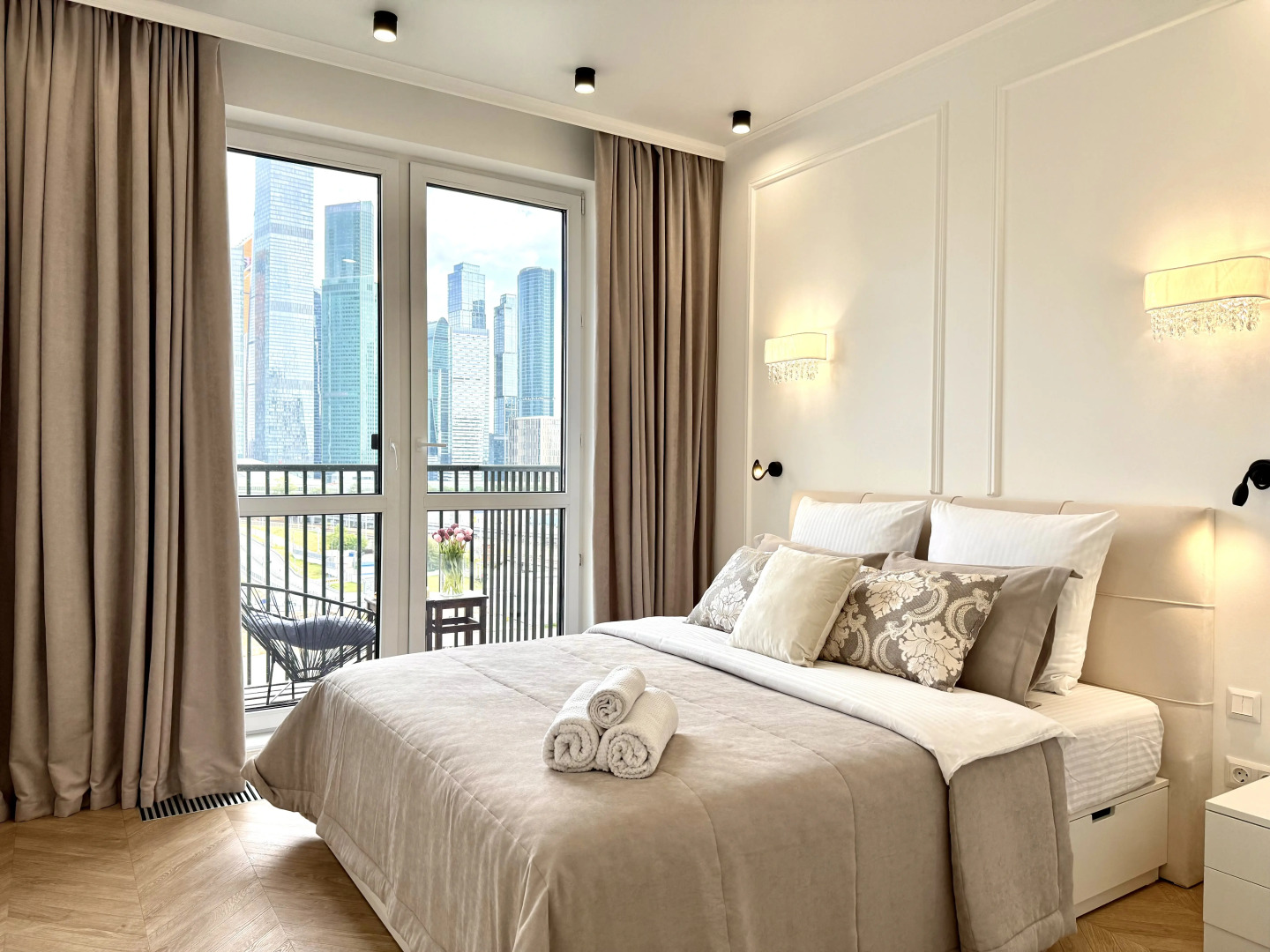 Квартира Роскошная с Дизайнерским Люкс Решением и Видом на Реку и Москва-Сити