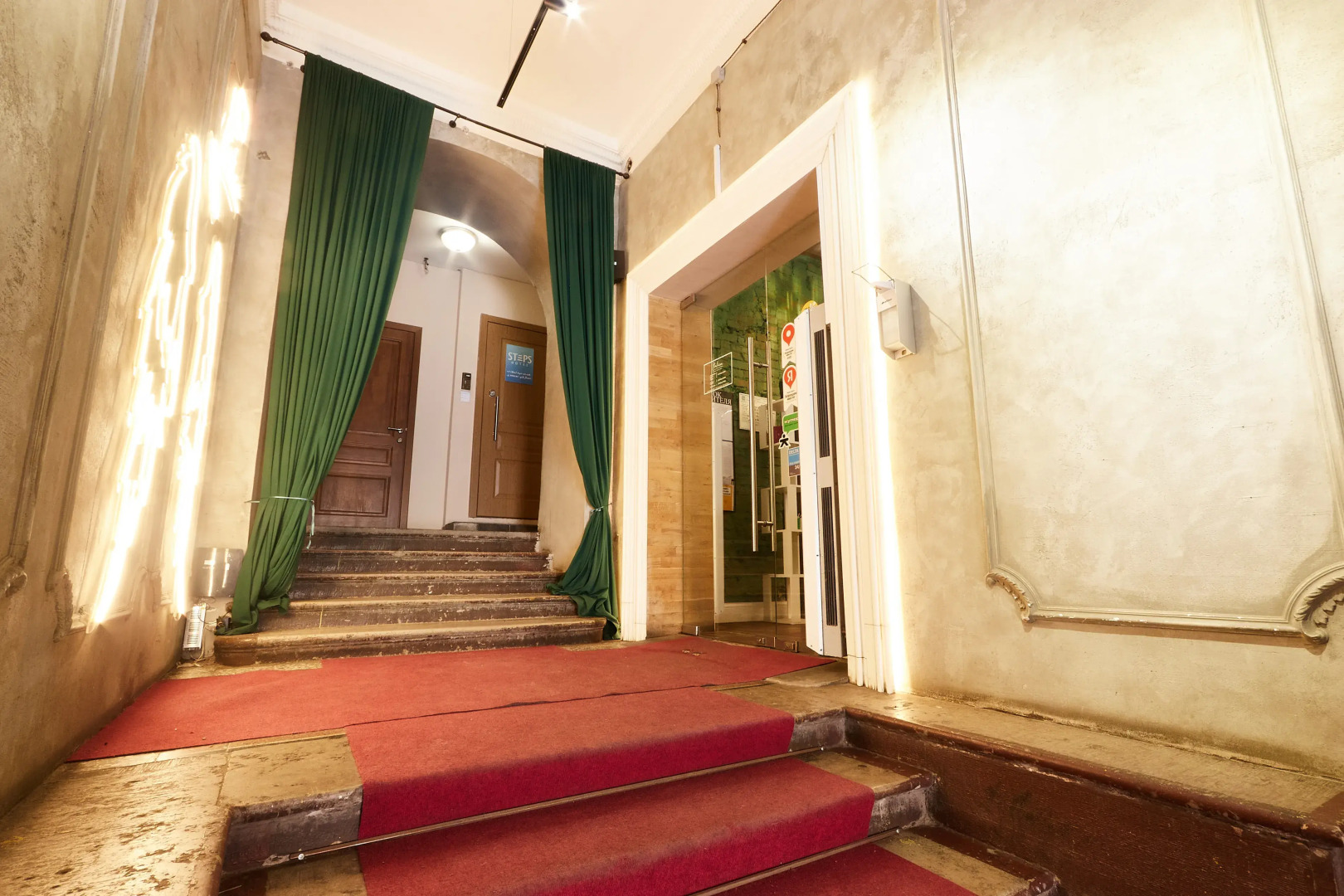 Отель Степс