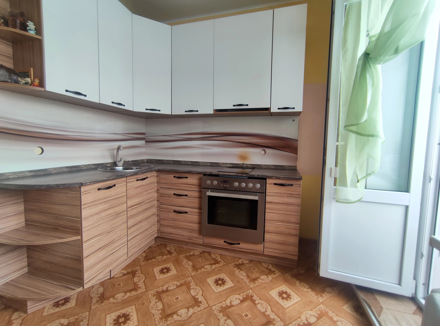 Квартира Рядом с Торговыми Центрами и Цгб