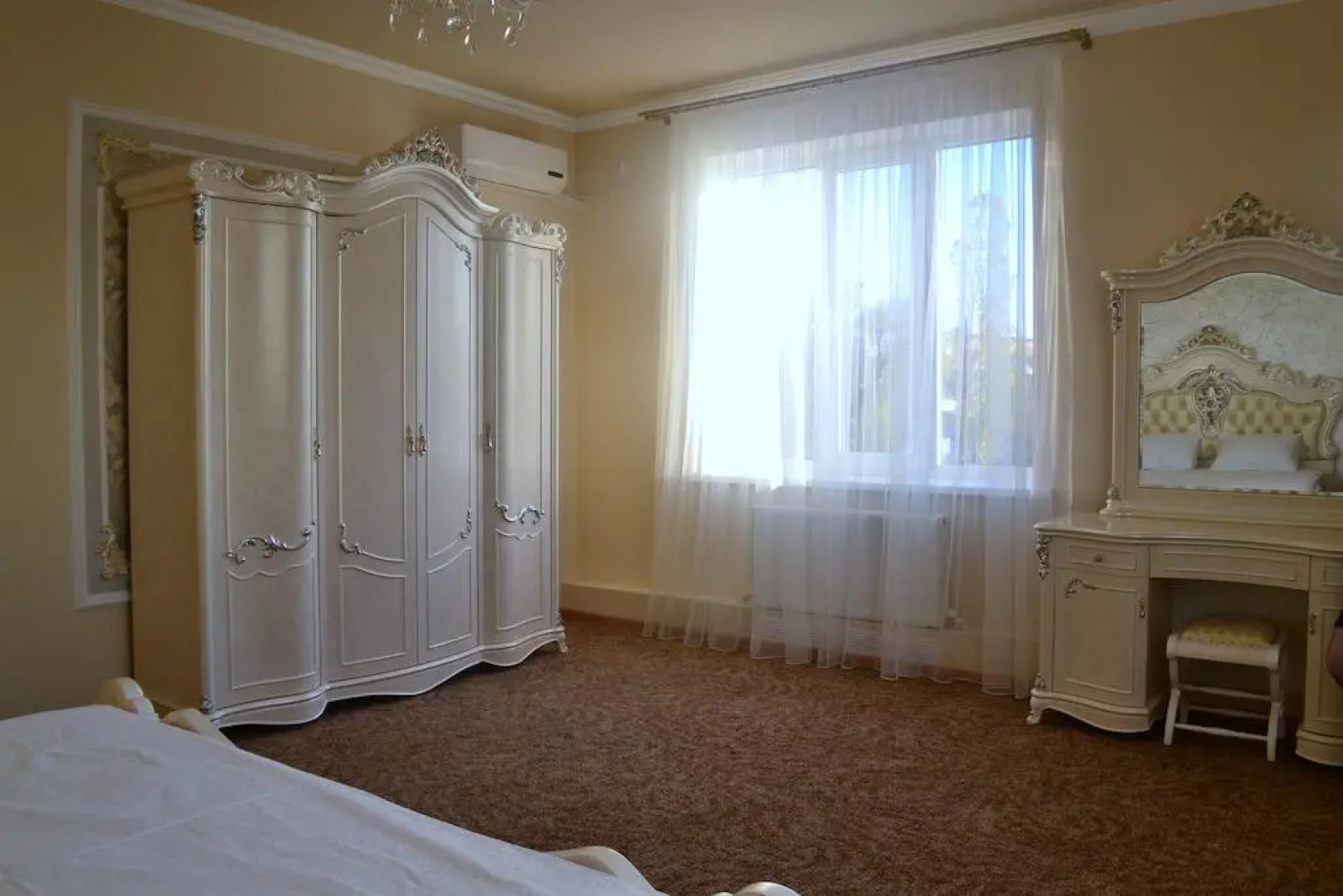 Отель Версаль