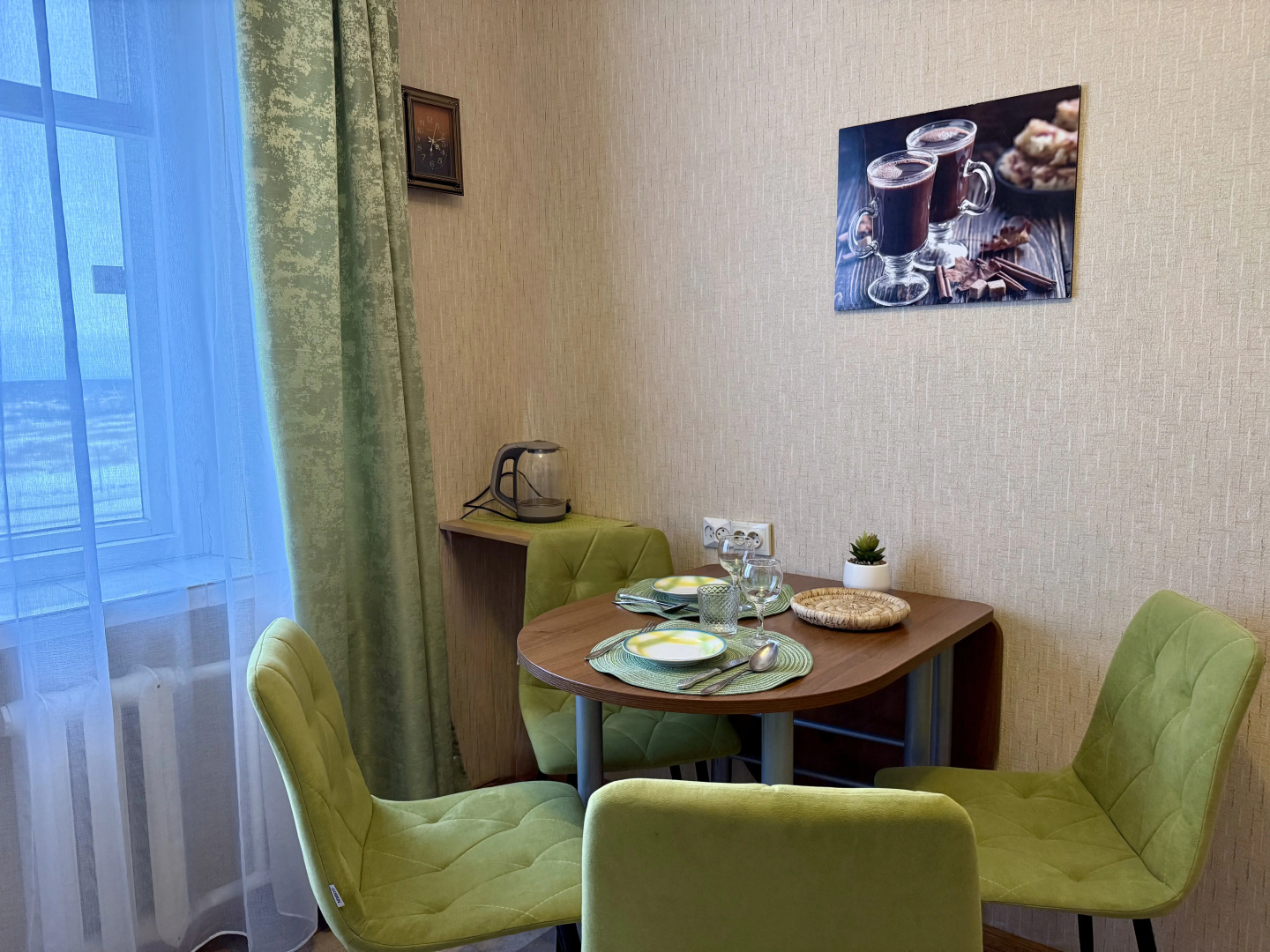 Квартира Двухкомнатная Your Home