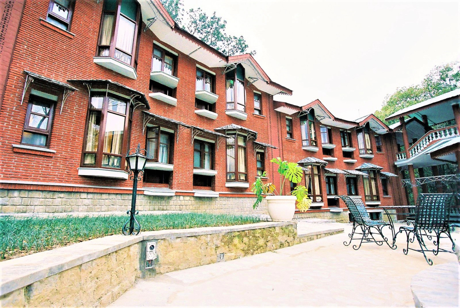 Отель WelcomHeritage Taragarh Palace