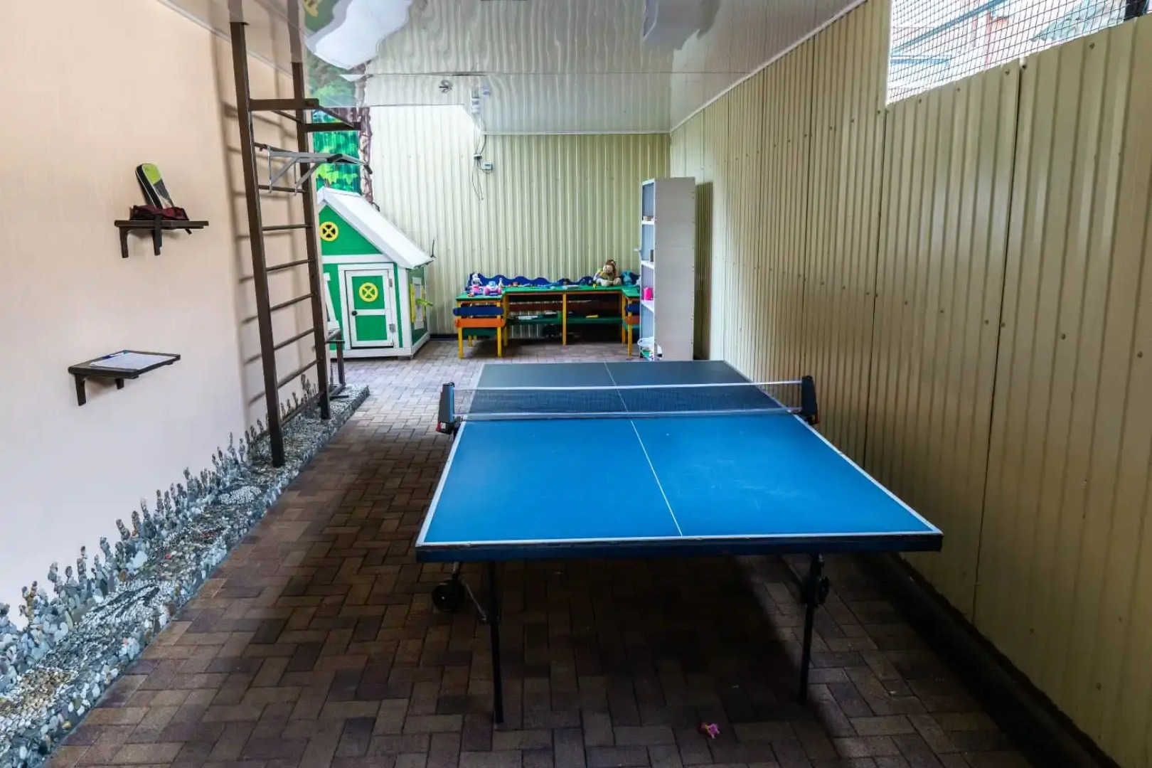 FamilyClub Созвездие - бассейн под облаками