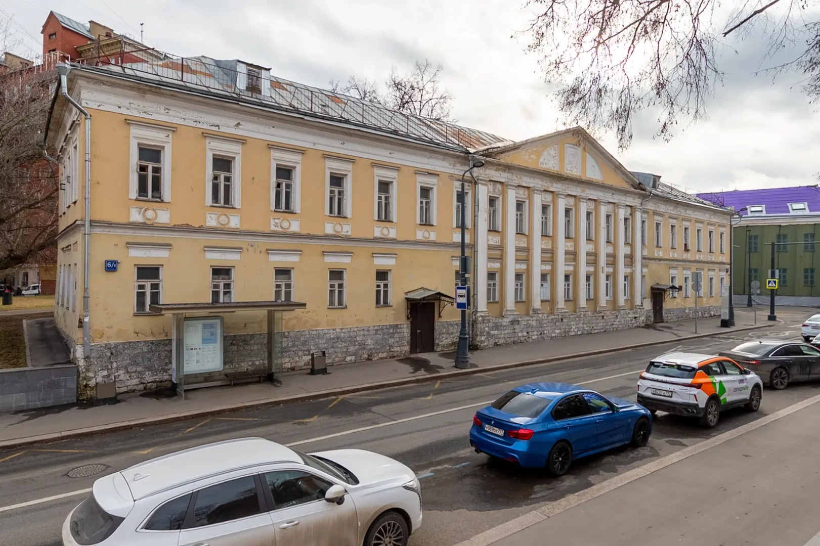 Квартира Студия в Старинной Усадьбе