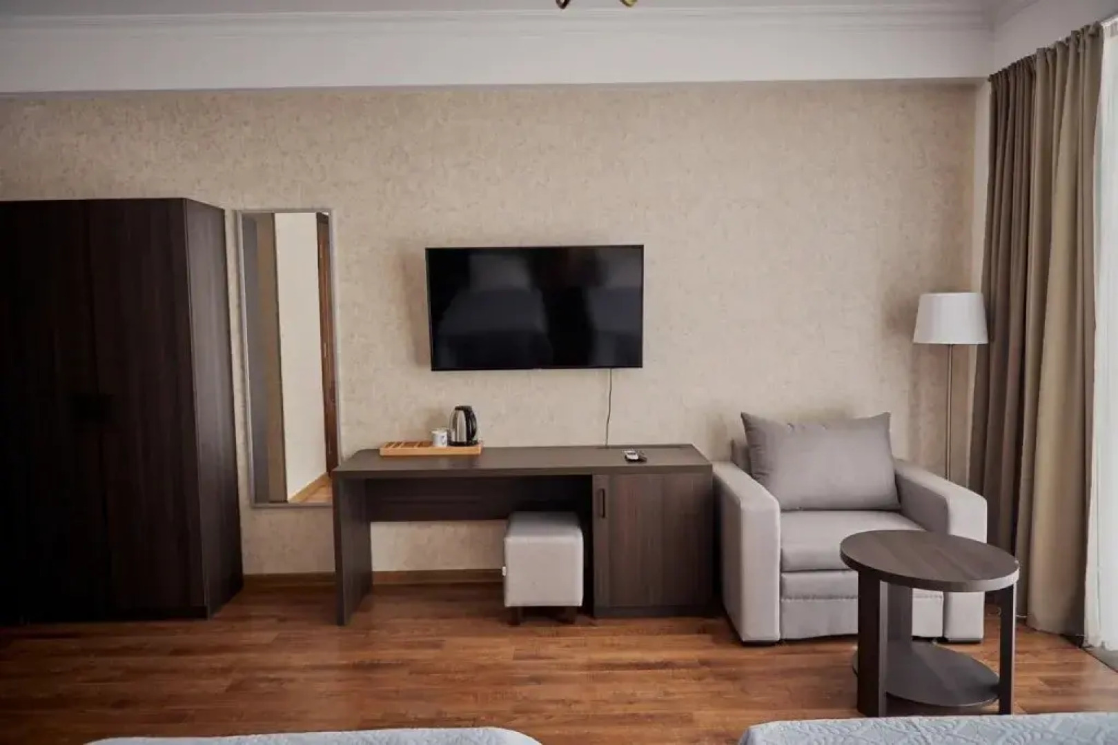 Отель  Аль-Фирай