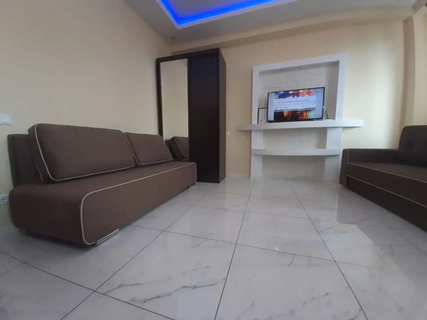 Апартаменты на Тюльпанов 3