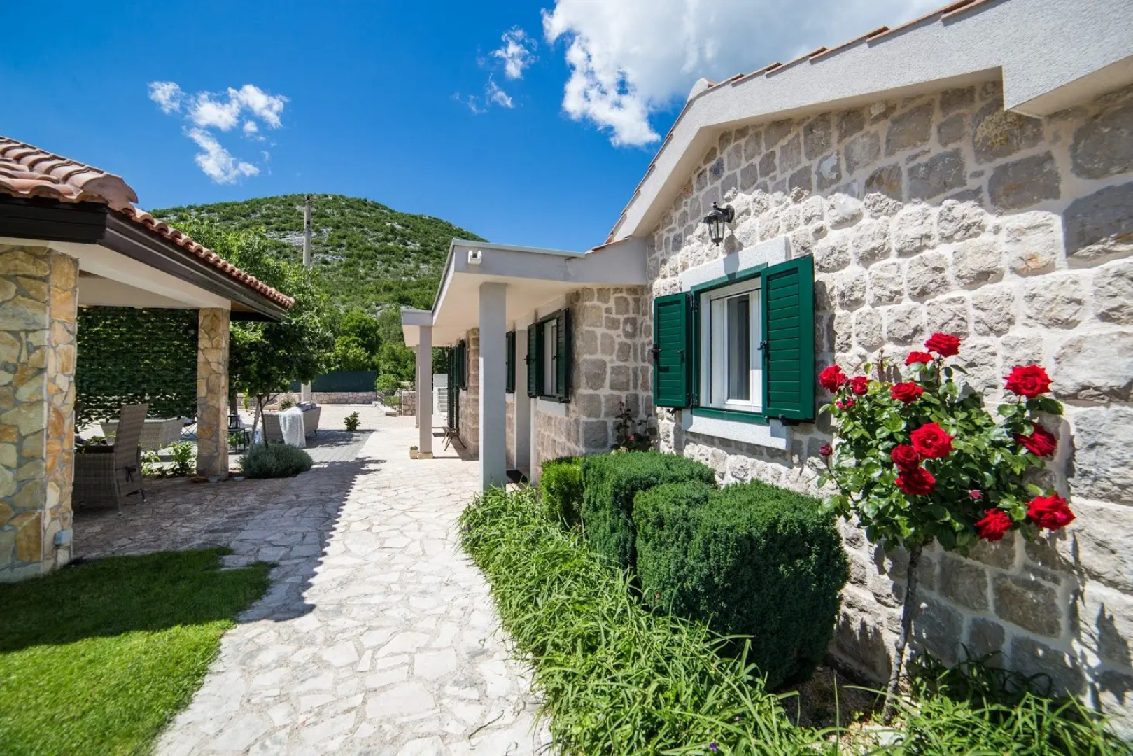 Вилла Villa with pool near Makarska