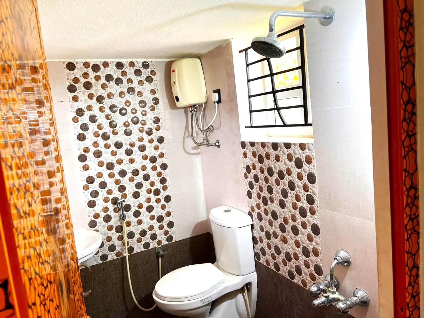 Отель ASS Happystay Inn