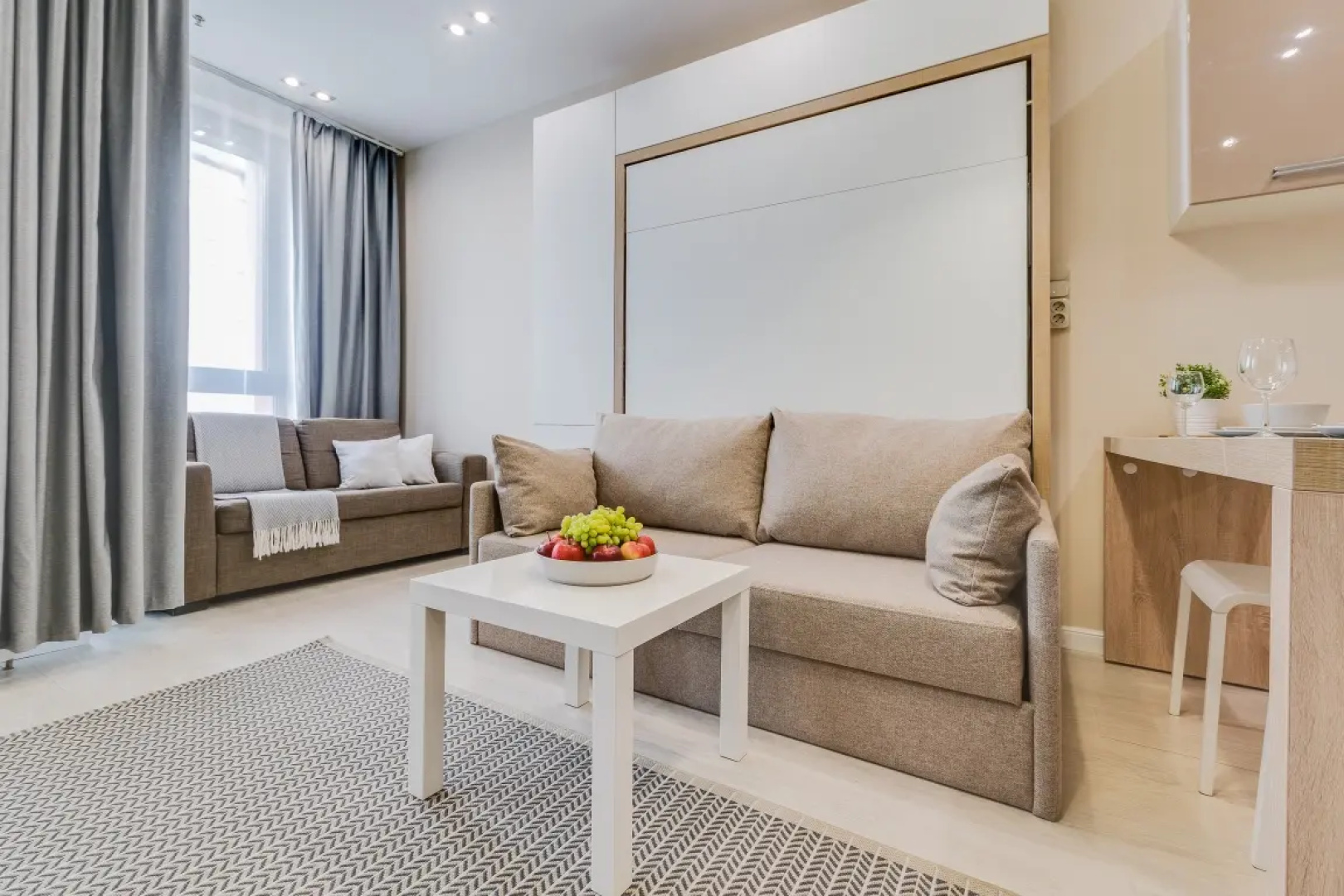 Апартаменты Премиум с Балконом и Видом на Город Business Apartments
