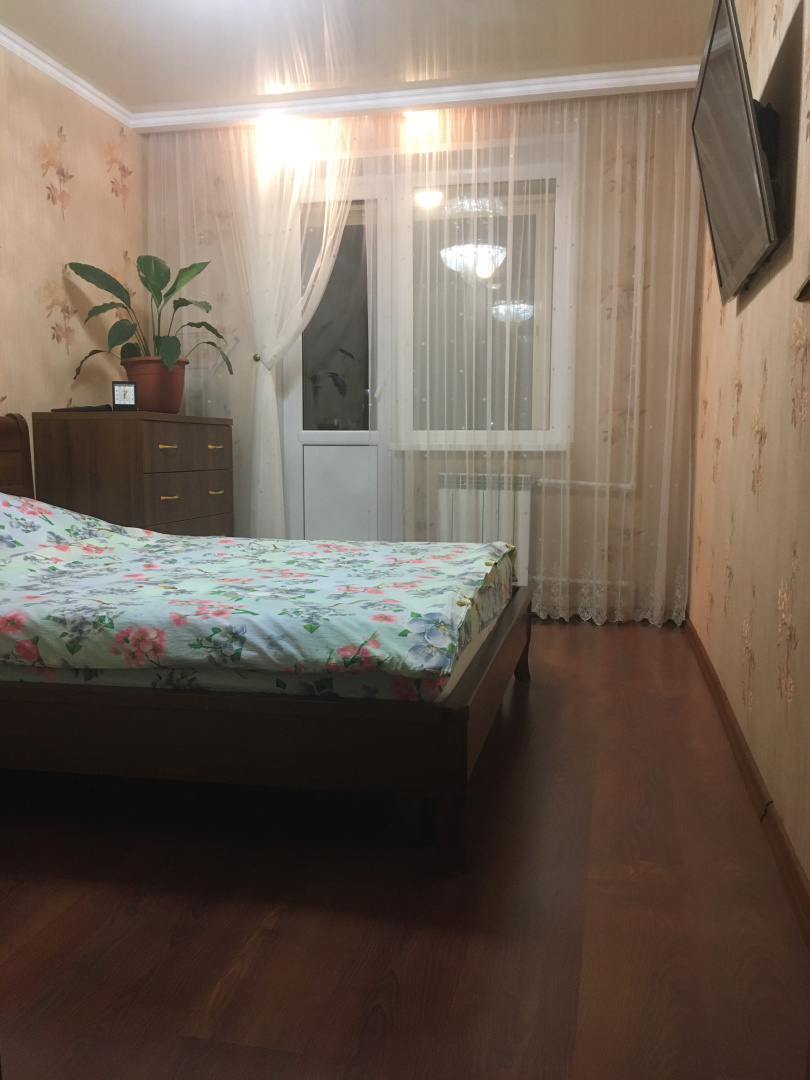 Квартира Трехкомнатная на Проспекте Сююмбике 49/1 (43/16)
