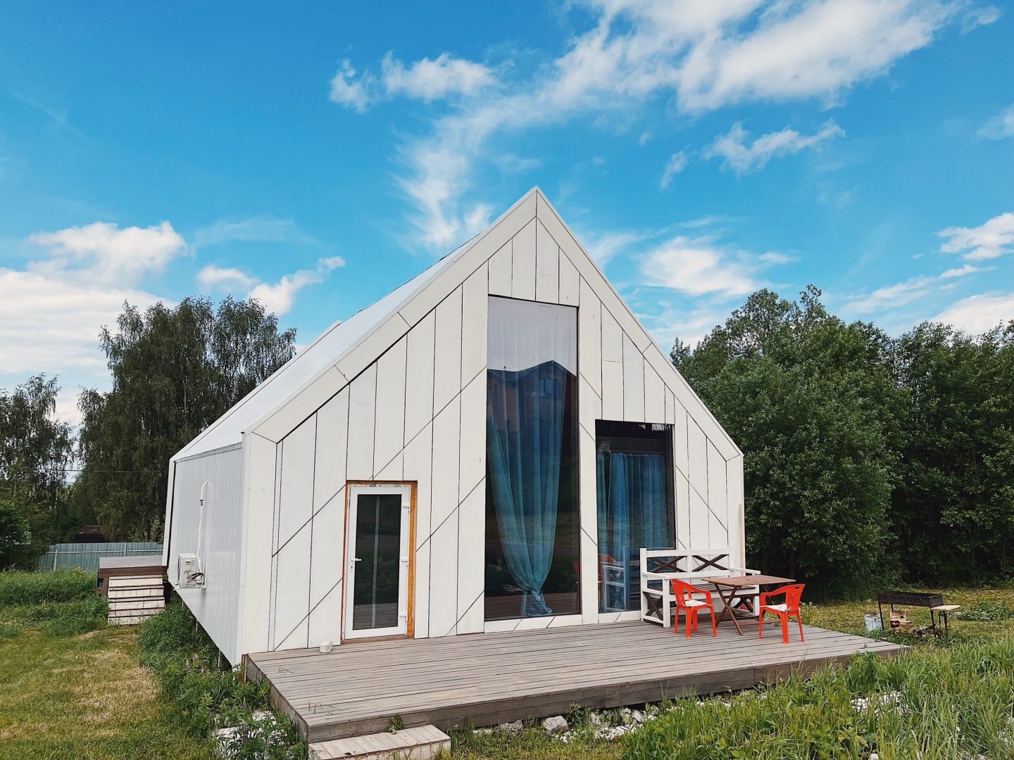 Частный дом Aurora Домик у пруда