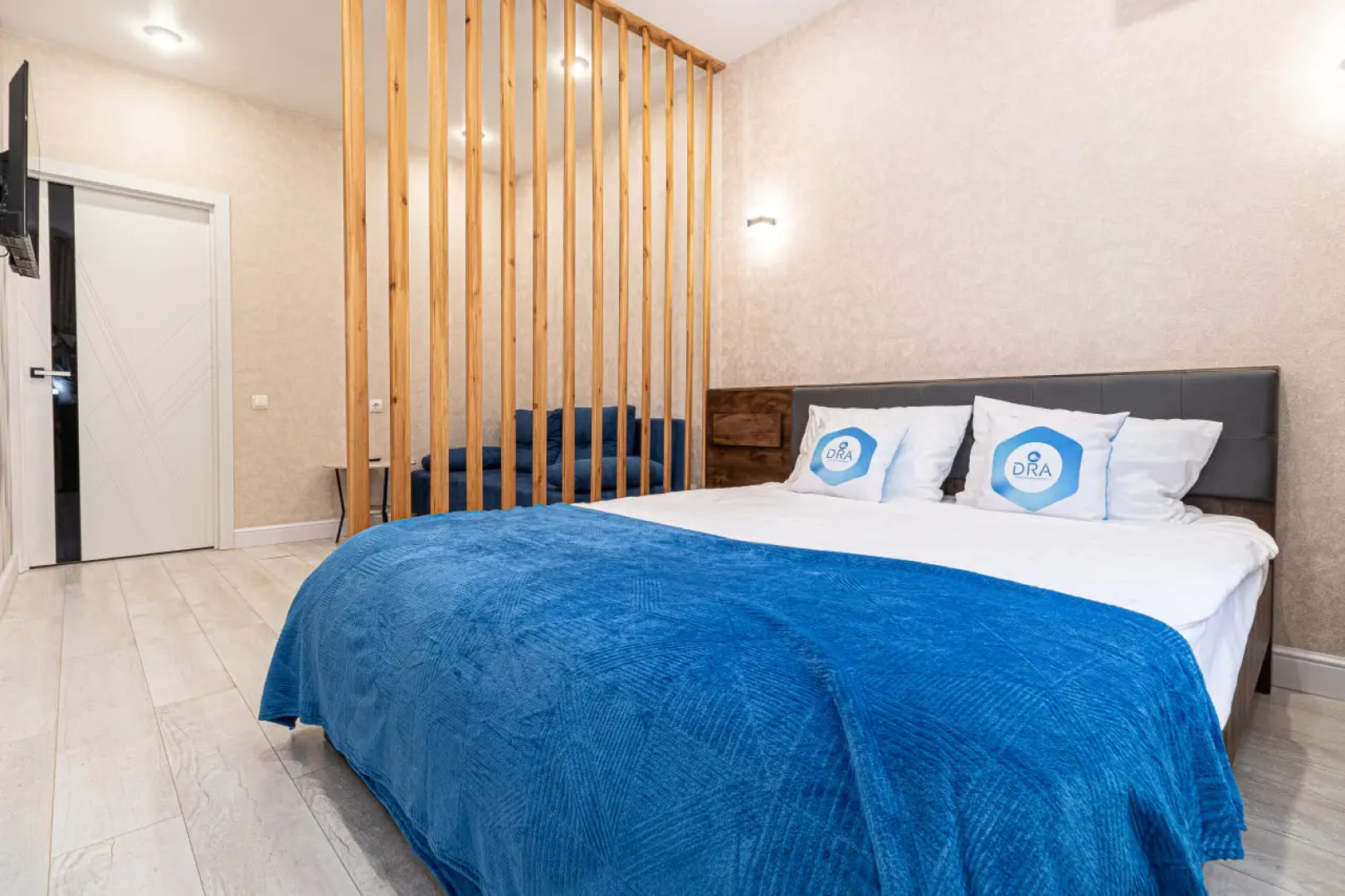 Апартаменты Lux 1-комнатная в ЖК Самолёт