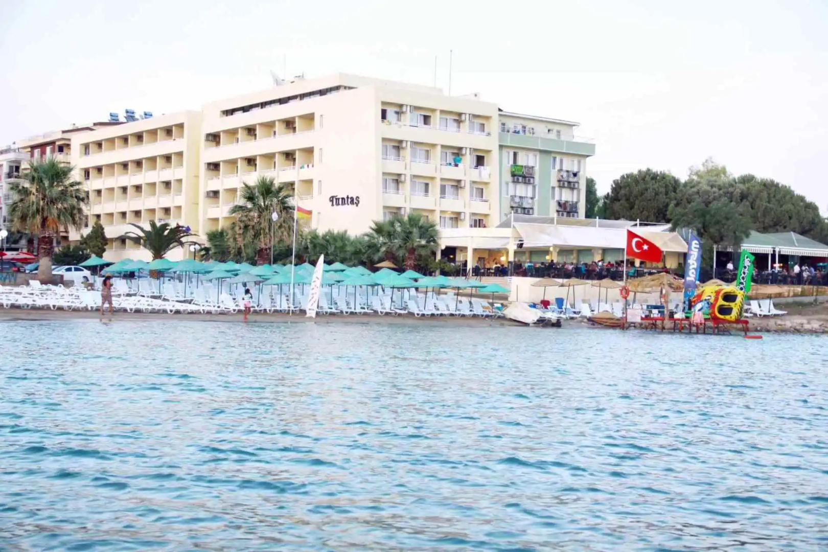 Отель Tuntas Beach Altinkum