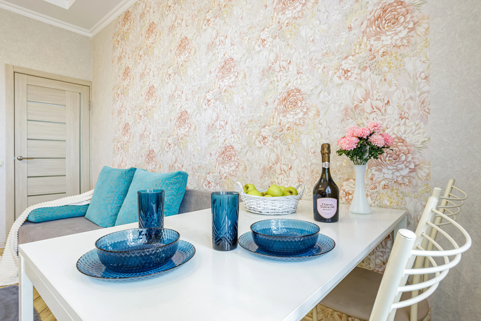 Апартаменты на Октябрьской 1