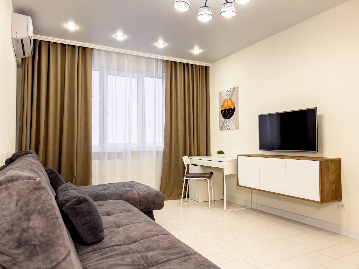 Квартира ОренРент на Автомобилистов