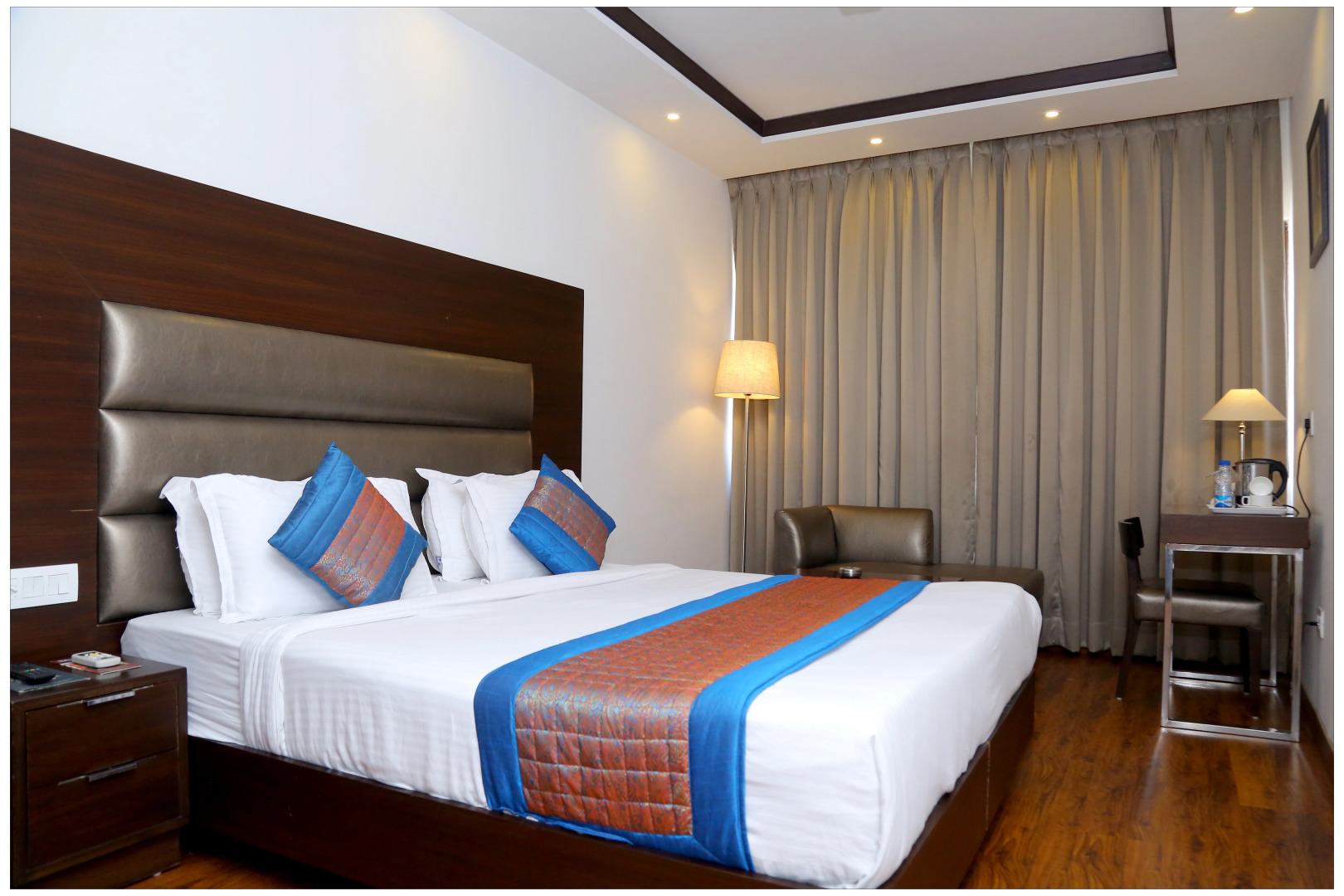 Отель The R Blues