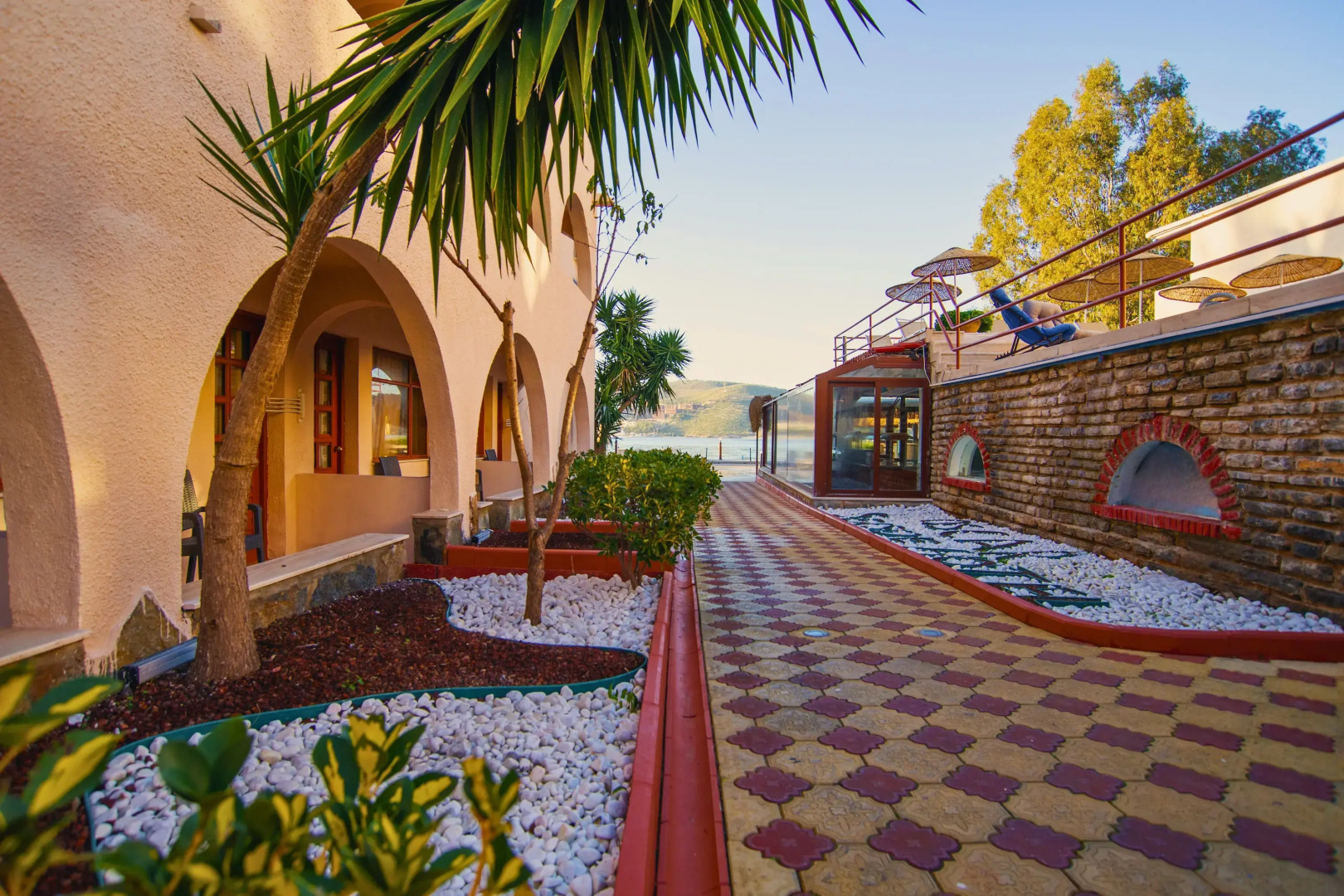 Отель Oscar Seaside Hotel & Spa