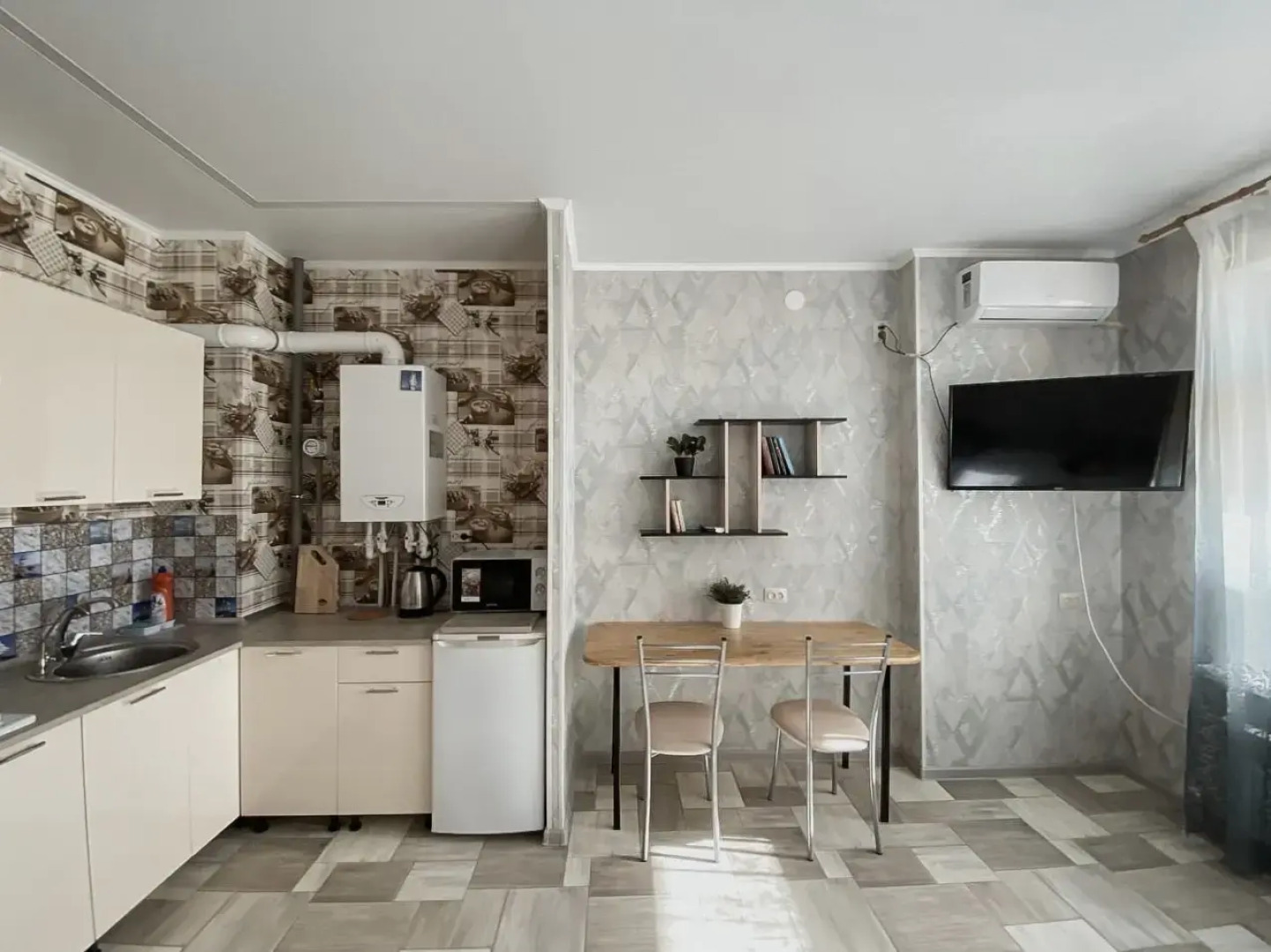 Квартира студия Green FOX с видом на Собор Святого Владимира