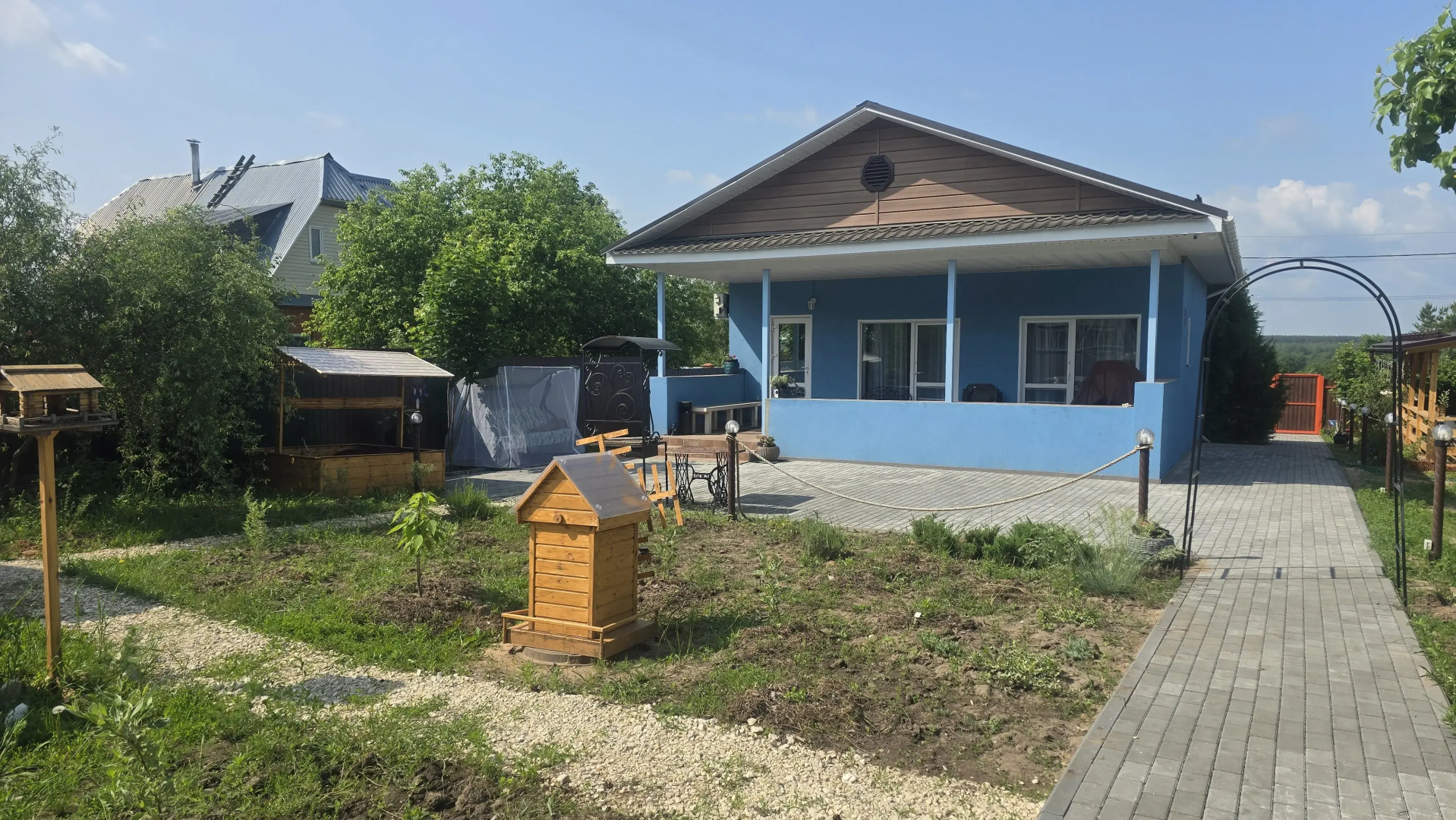 Частный дом с террасой Василек