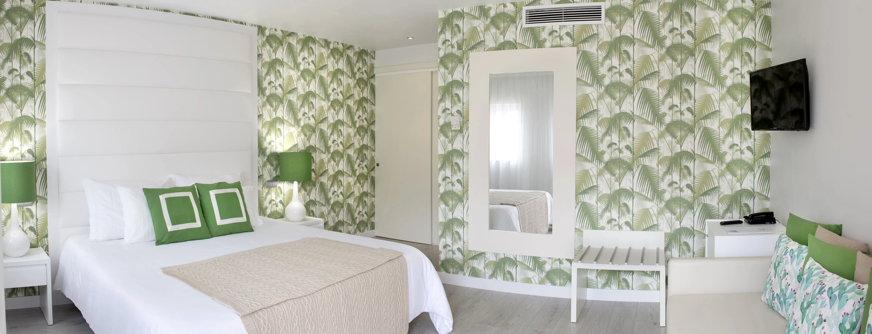 Отель Cristal Praia Resort & Spa