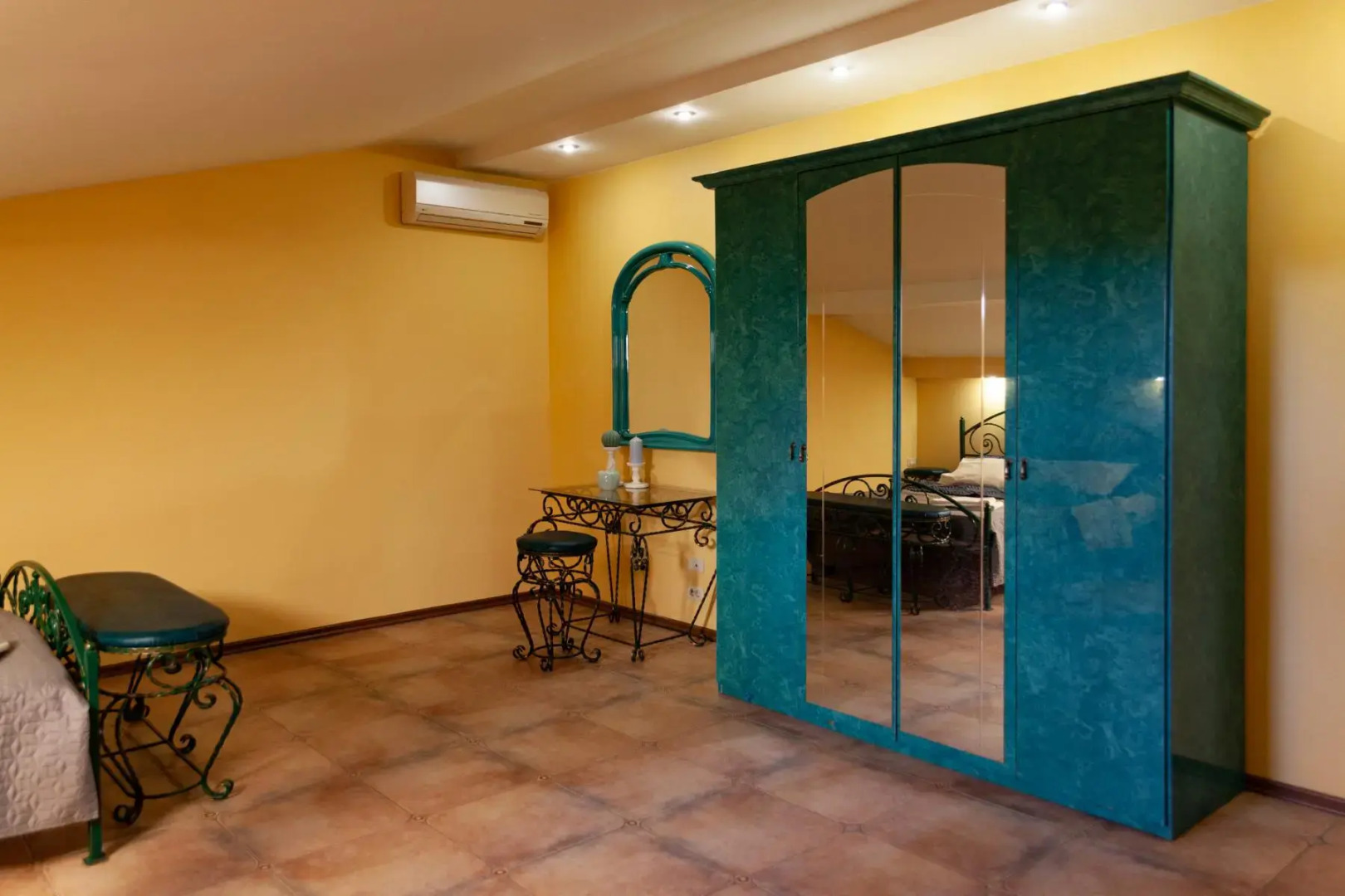 Апартаменты двухкомнатные Энгельса 73