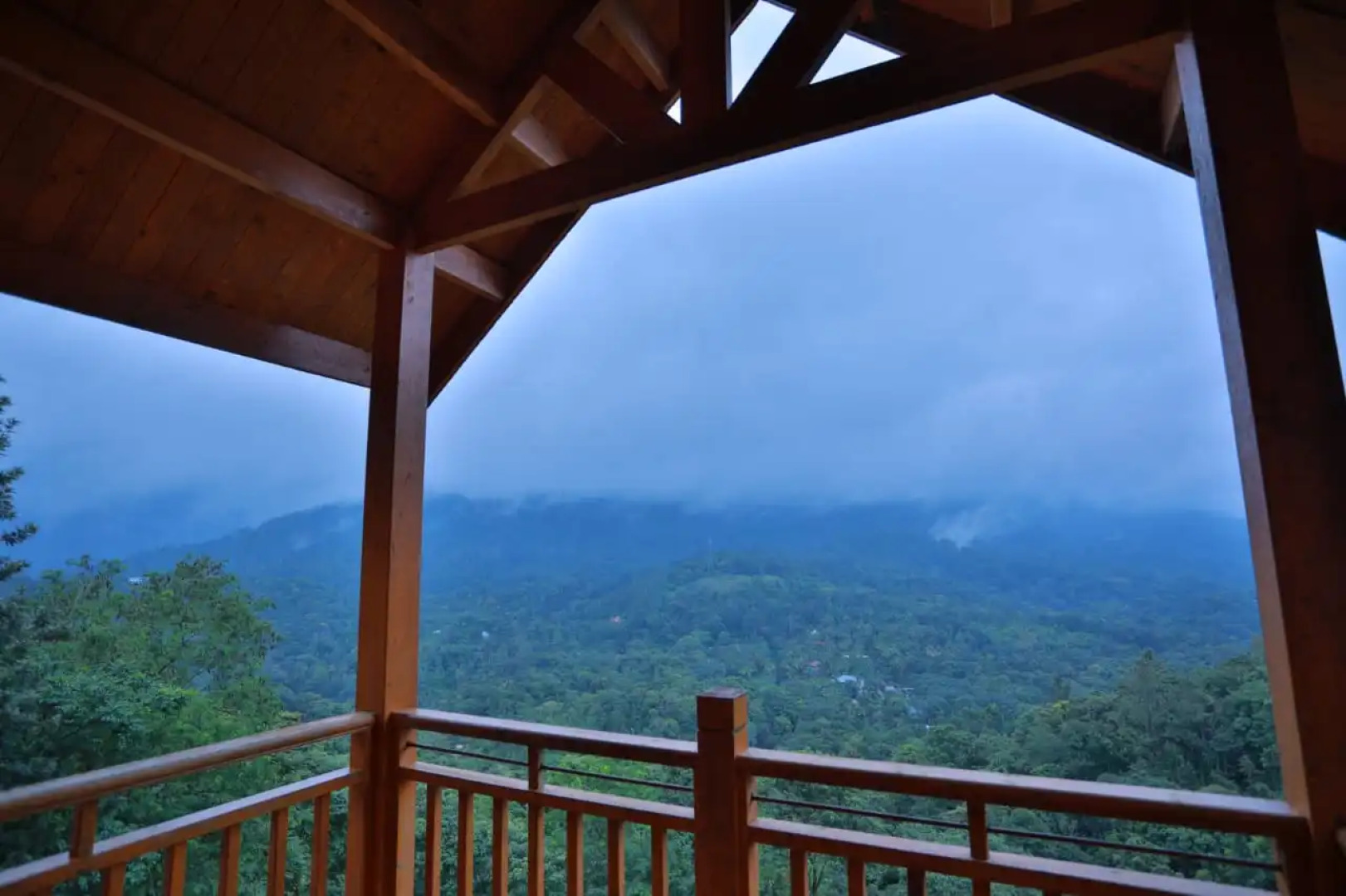 Отель Camellia and Elettaria the Twin Resorts